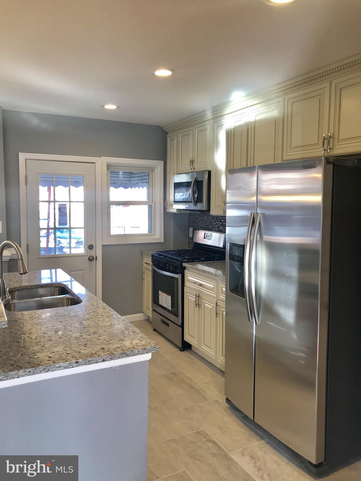 1432 Cedarcroft Road Baltimore, MD 21239 - Photo 7 of 22 Kitchen