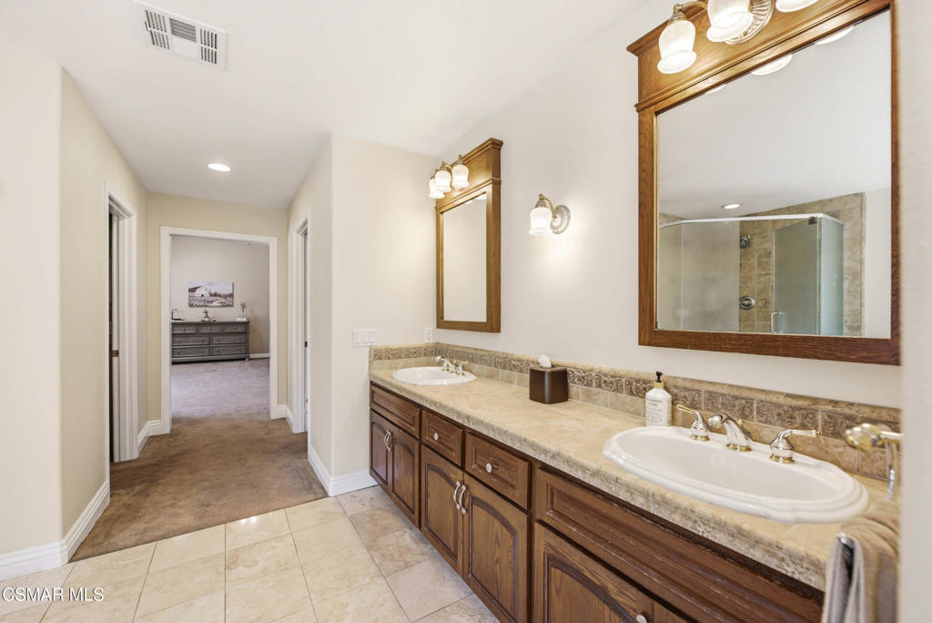 453 Highland Road Simi Valley, CA 93065 - Photo 34 of 100