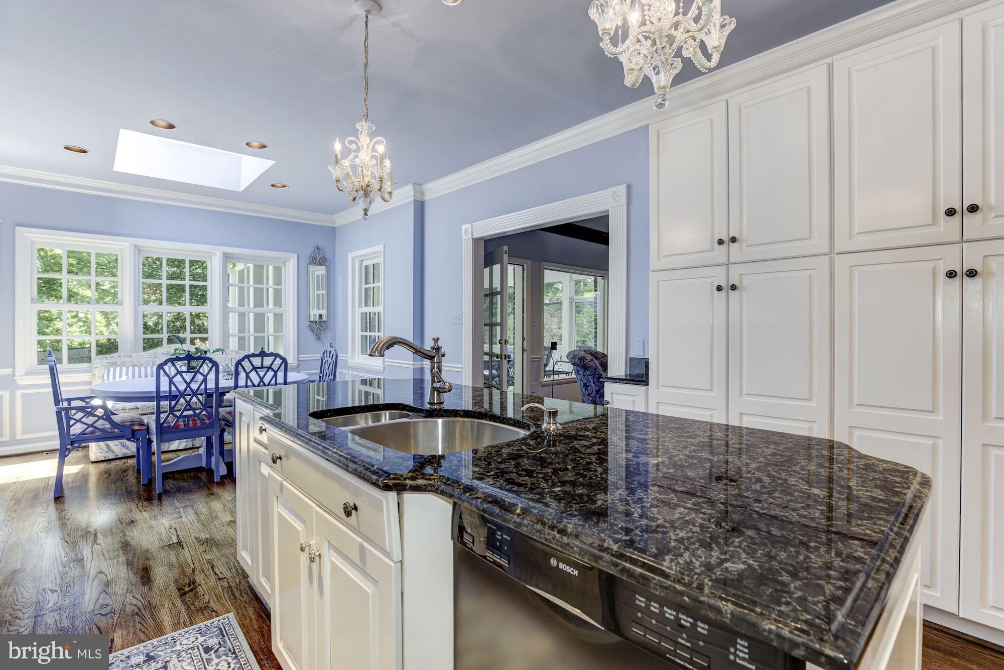 3901 North Ridgeview Road Arlington, VA 22207 - Photo 8 of 30 Kitchen