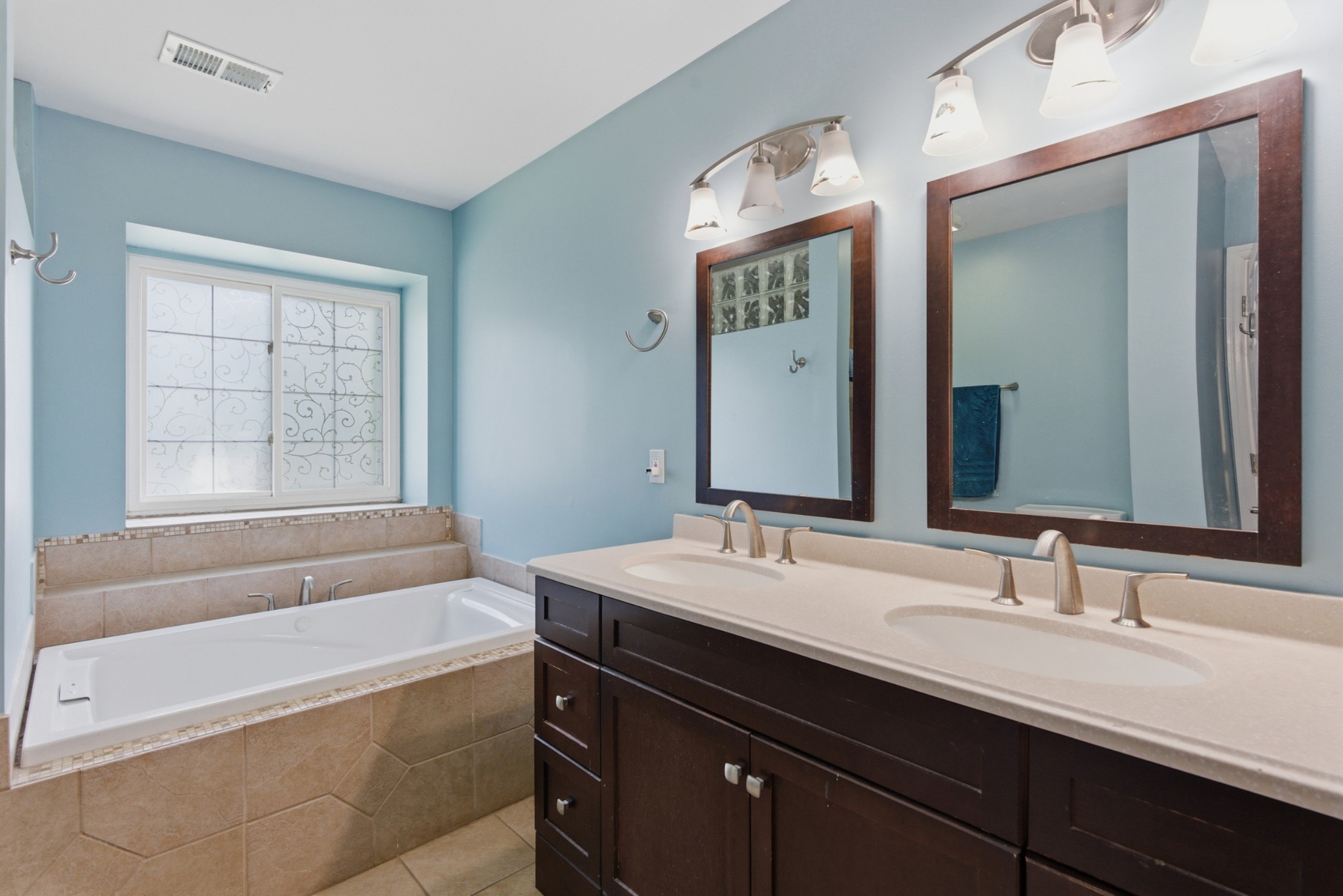 1701 Ridgemere Court Hermitage, TN 37076 - Photo 14 of 32