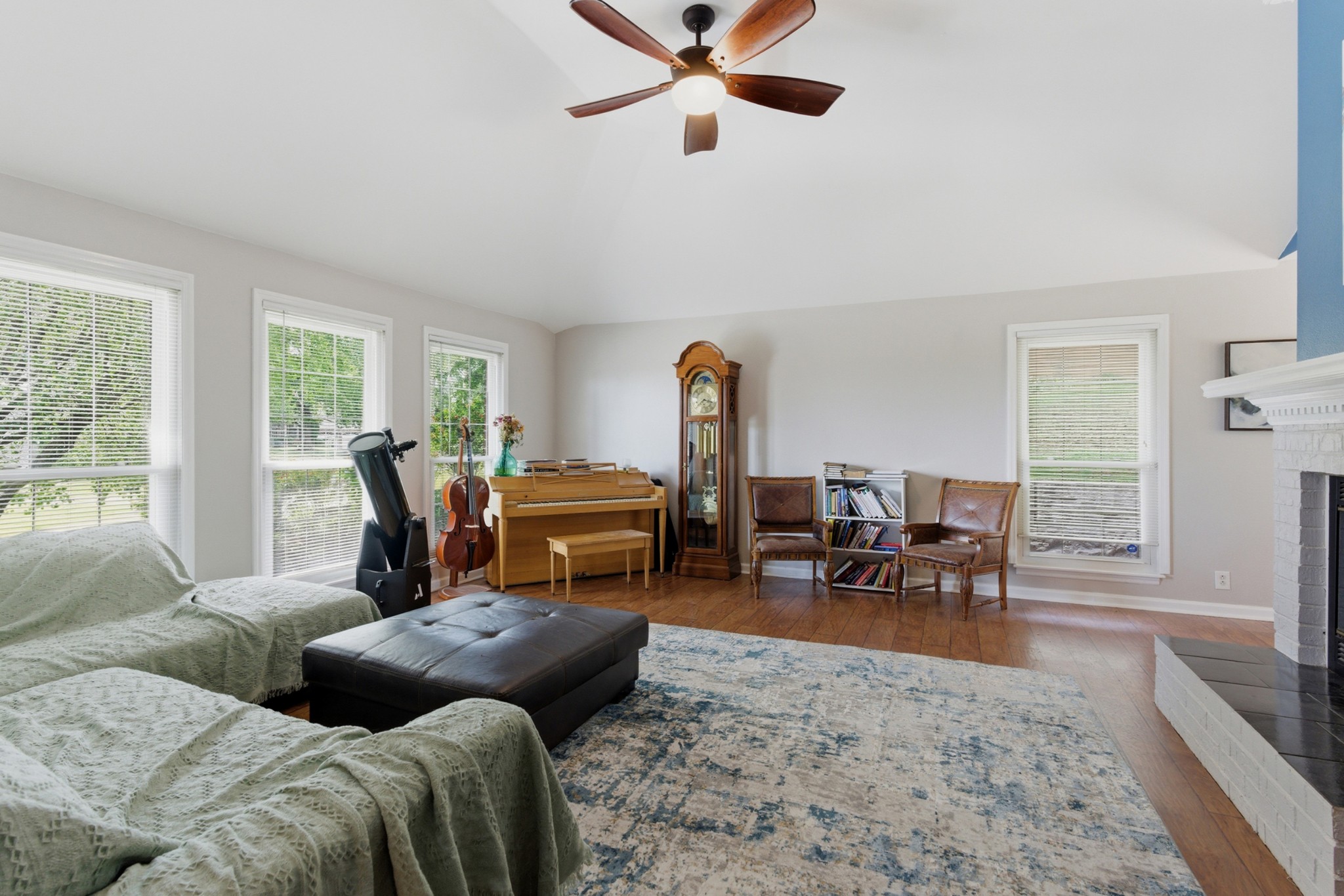 1701 Ridgemere Court Hermitage, TN 37076 - Photo 4 of 32