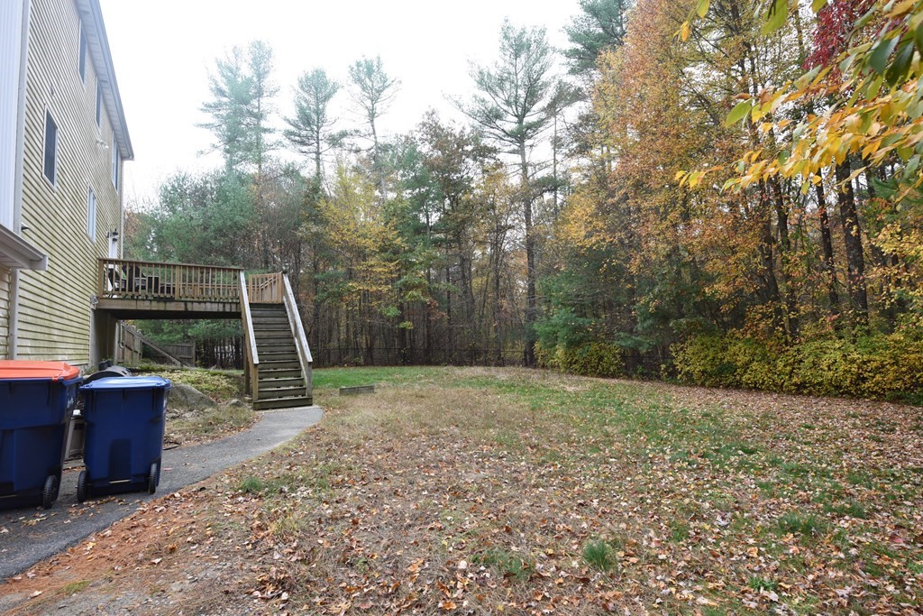 4 Thistle Lane Rochester, MA 02770 - Photo 4 of 5