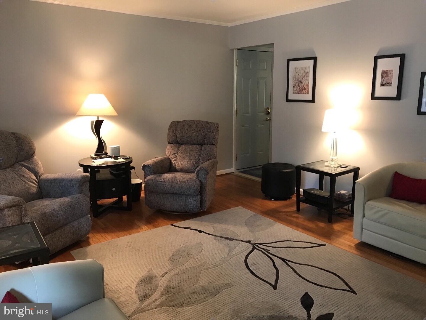 311 West Neversink Road Reading, PA 19606 - Photo 11 of 24 Living Room