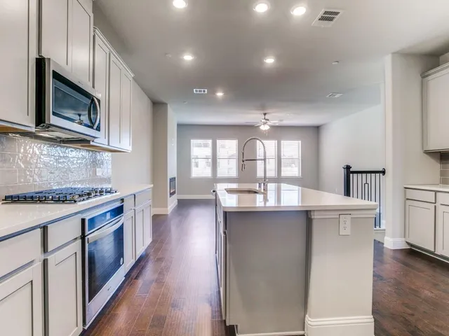 $2,895 | 7817 Sunset Boulevard, Rowlett, TX 75088