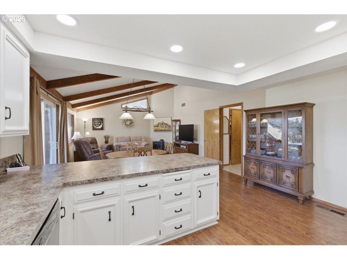 1923 Riting Court Southeast Salem, OR 97302 - Photo 14 of 34