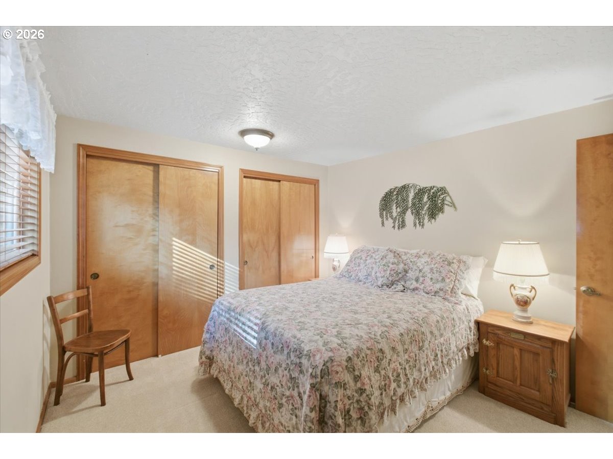 1923 Riting Court Southeast Salem, OR 97302 - Photo 21 of 34