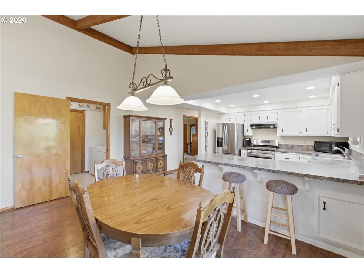 1923 Riting Court Southeast Salem, OR 97302 - Photo 8 of 34