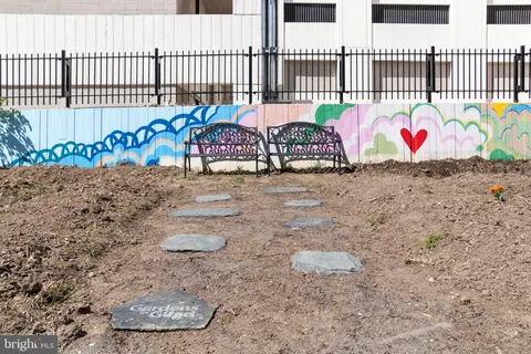 $999,000 | 800 25th Street Northwest, Unit 1002, Washington, DC 20037