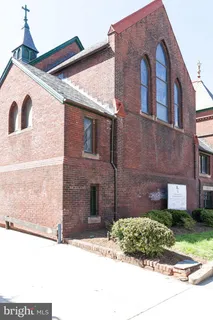 $999,000 | 800 25th Street Northwest, Unit 1002, Washington, DC 20037