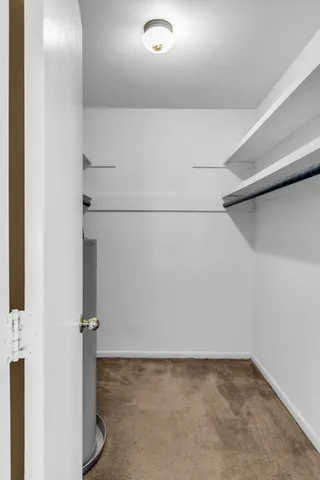 a view of a utility room