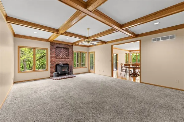 $995,000 | 1152 North 1100th Road, Lawrence, KS 66047