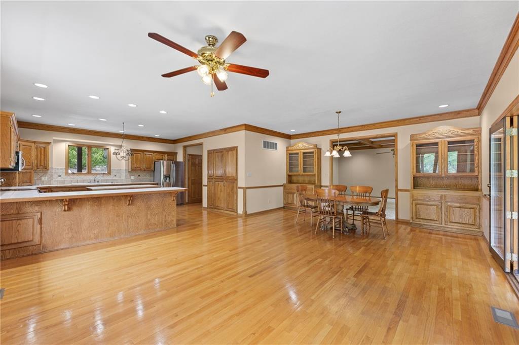 1152 North 1100th Road Lawrence, KS 66047 - Photo 20 of 69