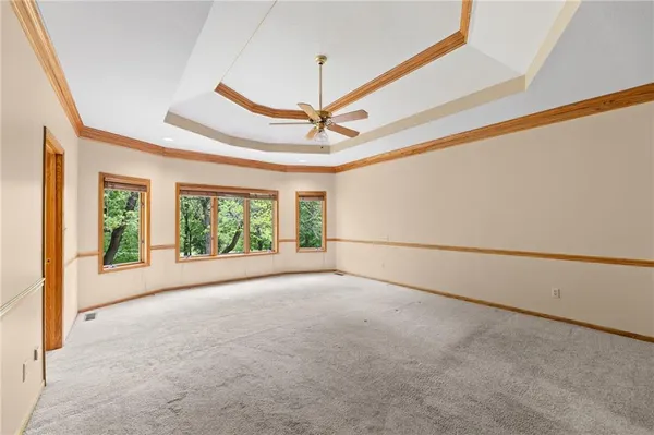 $995,000 | 1152 North 1100th Road, Lawrence, KS 66047