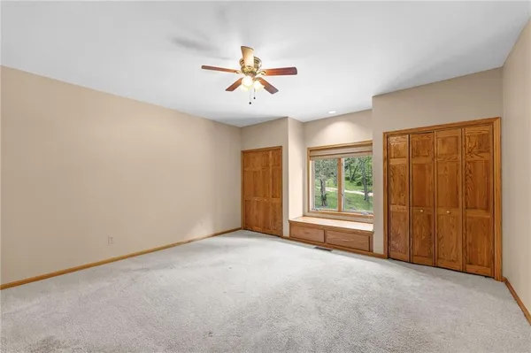 $995,000 | 1152 North 1100th Road, Lawrence, KS 66047