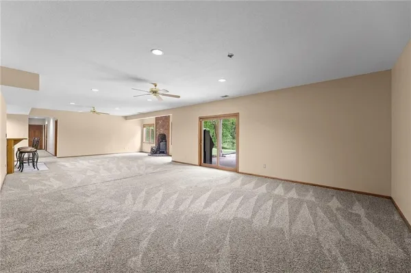 $995,000 | 1152 North 1100th Road, Lawrence, KS 66047
