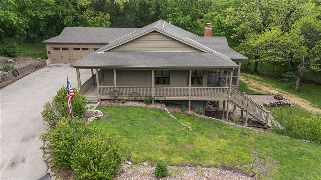 1152 North 1100th Road Lawrence, KS 66047 - Photo 4 of 69