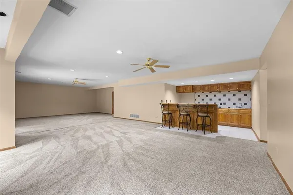 $995,000 | 1152 North 1100th Road, Lawrence, KS 66047