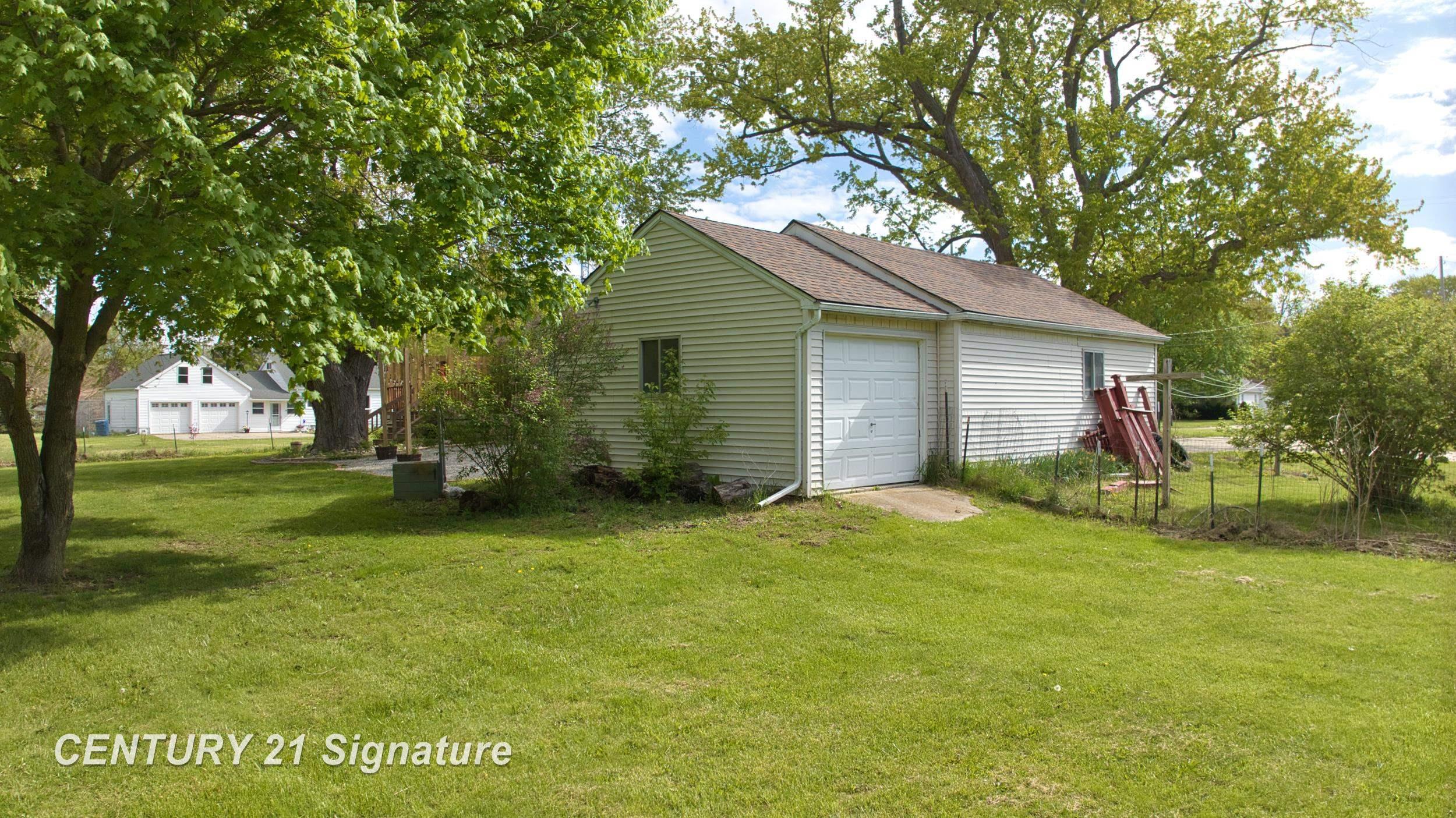 10021 North Clio Road Clio, MI 48420 - Photo 36 of 42