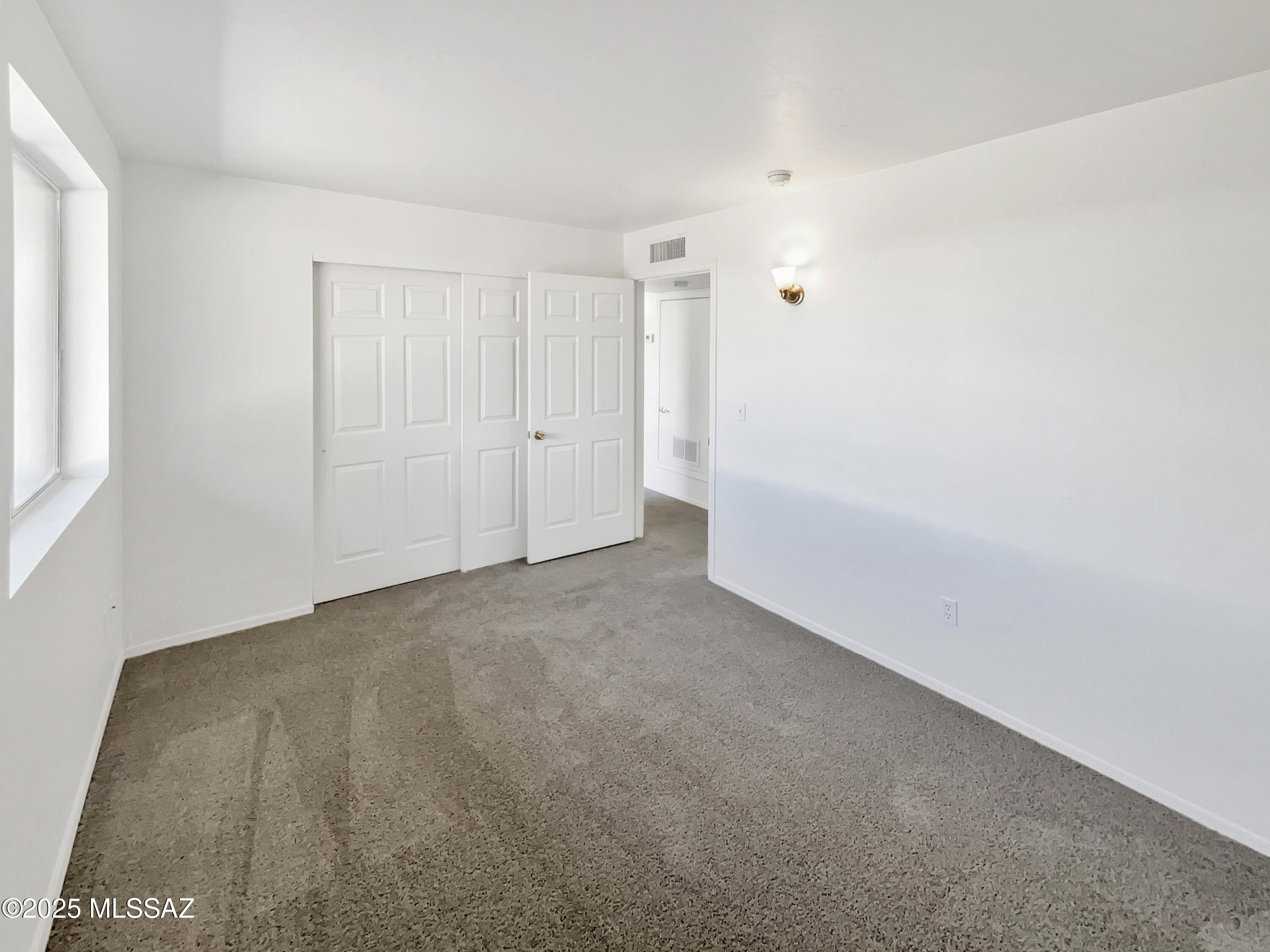 350 North Silverbell Road, Unit 8 Tucson, AZ 85745 - Photo 17 of 19
