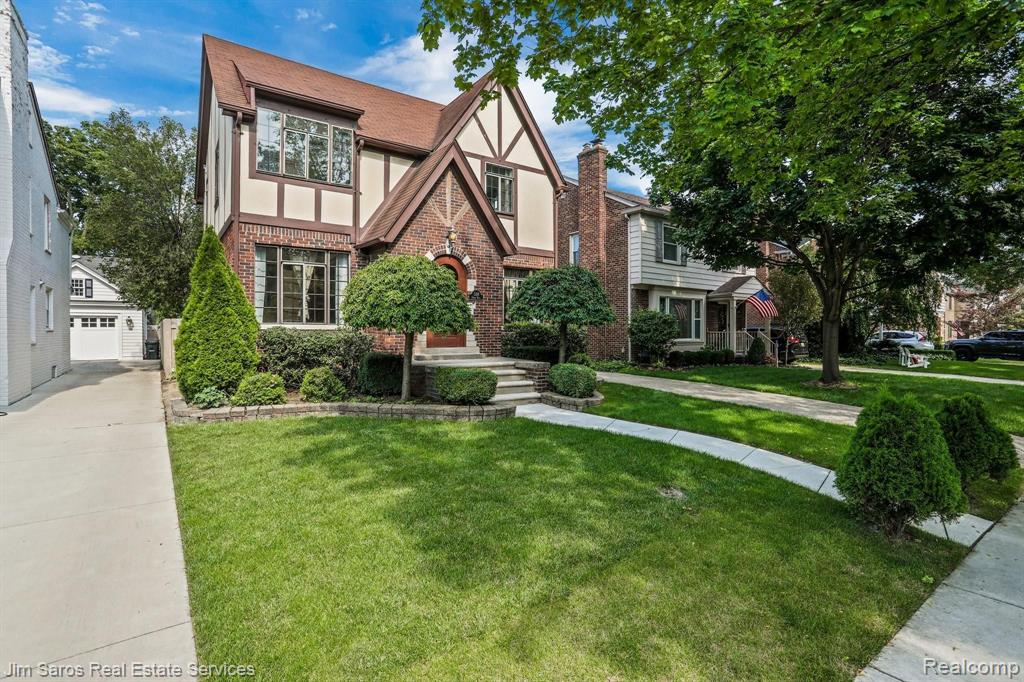 328 Fisher Road Grosse Pointe Farms, MI 48230 - Photo 24 of 24