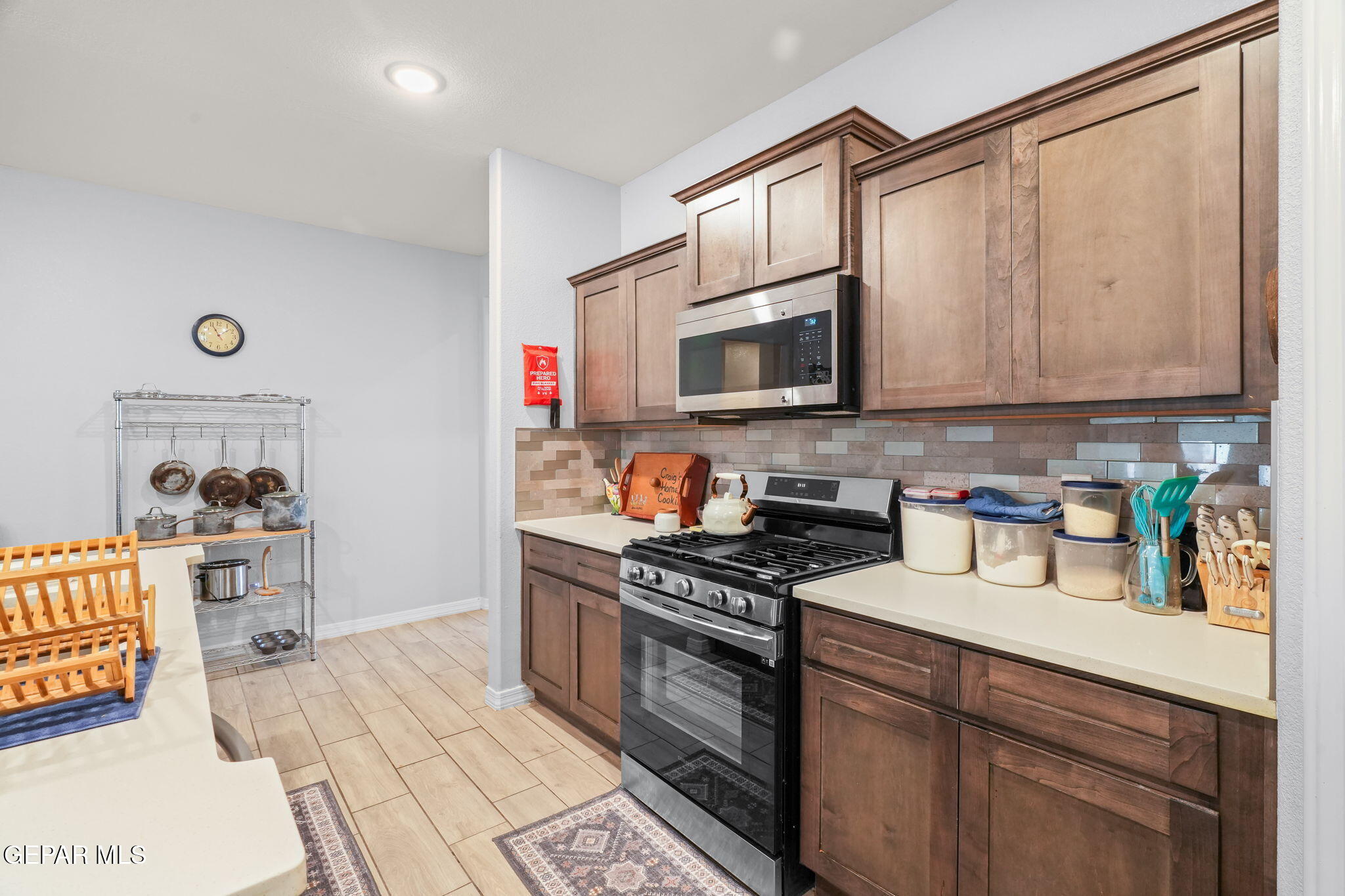 517 Issa Circle El Paso, TX 79932 - Photo 14 of 39 517 Issa Cir-14