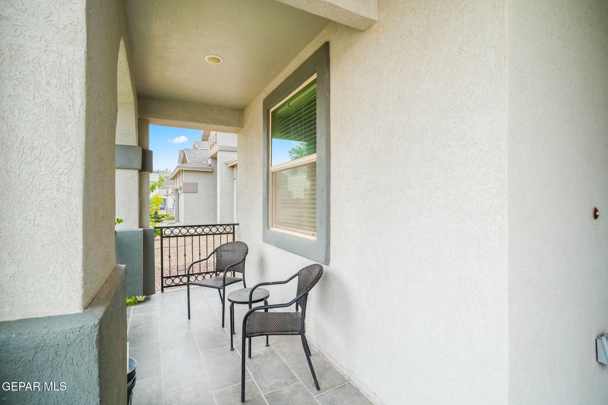 517 Issa Circle El Paso, TX 79932 - Photo 4 of 39 517 Issa Cir-4