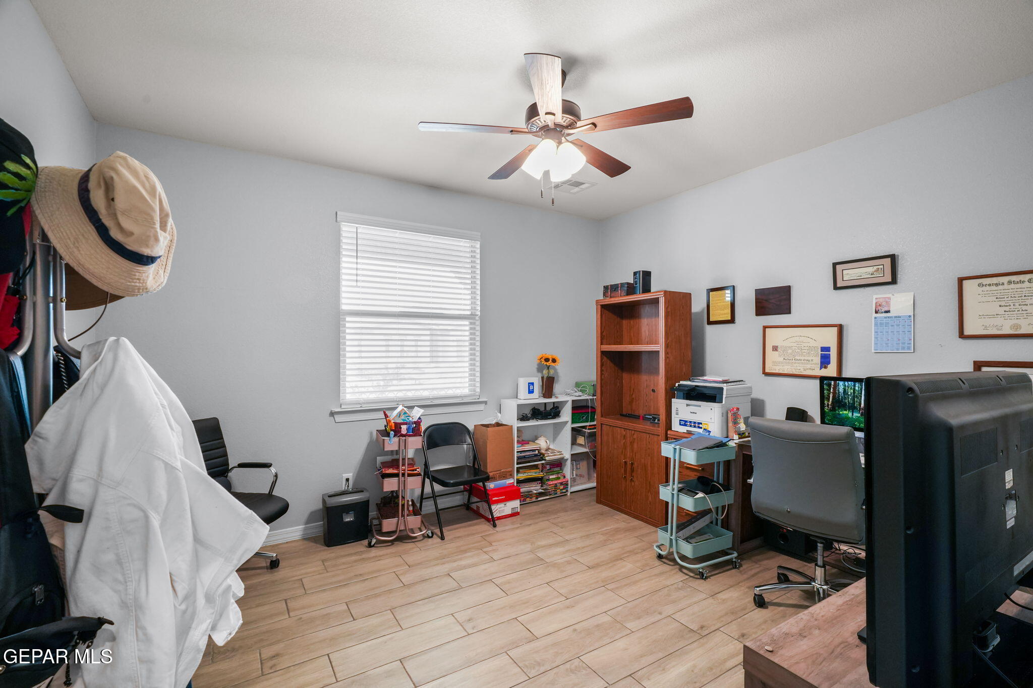 517 Issa Circle El Paso, TX 79932 - Photo 7 of 39 517 Issa Cir-7