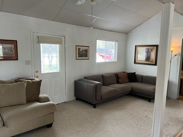 29 Thomas Lake Road Huntsville, TX 77320 - Photo 4 of 43 a living room with furniture and a window
