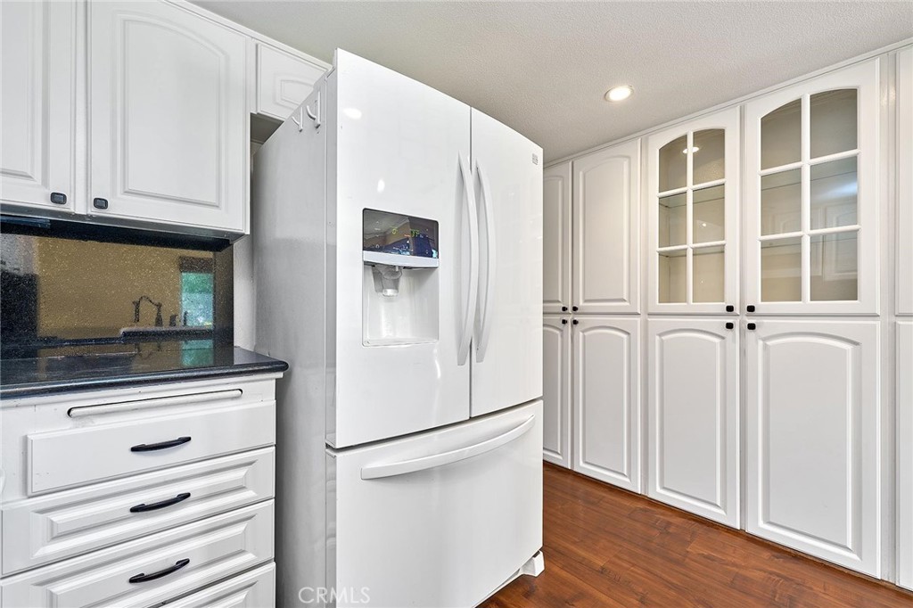 19225 Index Street, Unit 2 Porter Ranch, CA 91326 - Photo 17 of 32