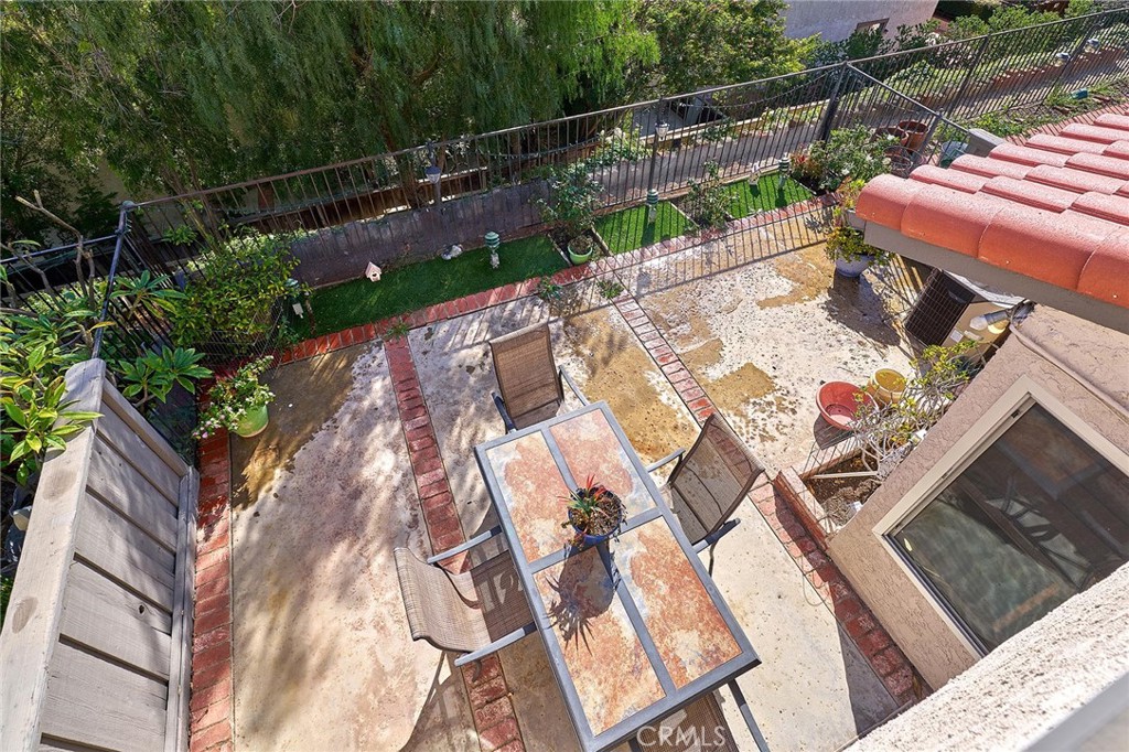 19225 Index Street, Unit 2 Porter Ranch, CA 91326 - Photo 30 of 32