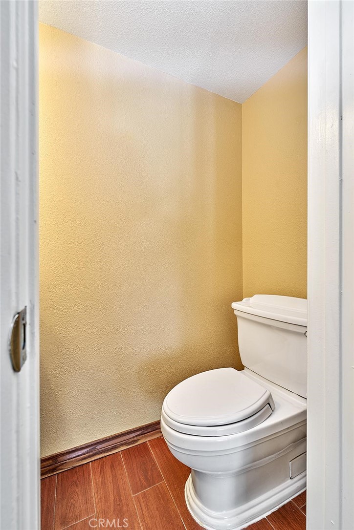 19225 Index Street, Unit 2 Porter Ranch, CA 91326 - Photo 7 of 32