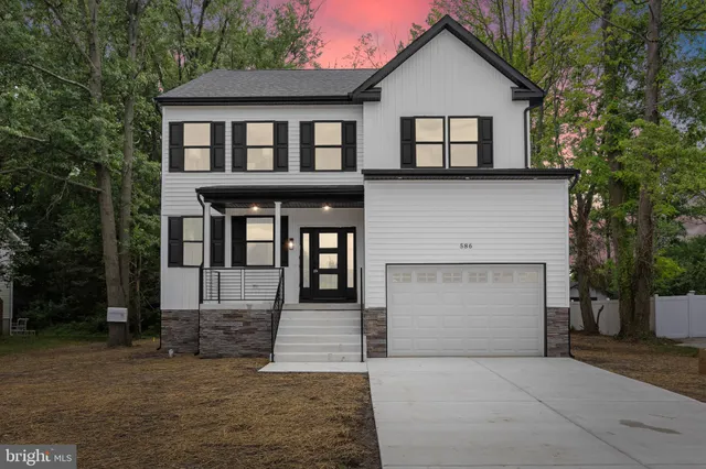 $587,500 | 586 South Forklanding Road, Maple Shade, NJ 08052