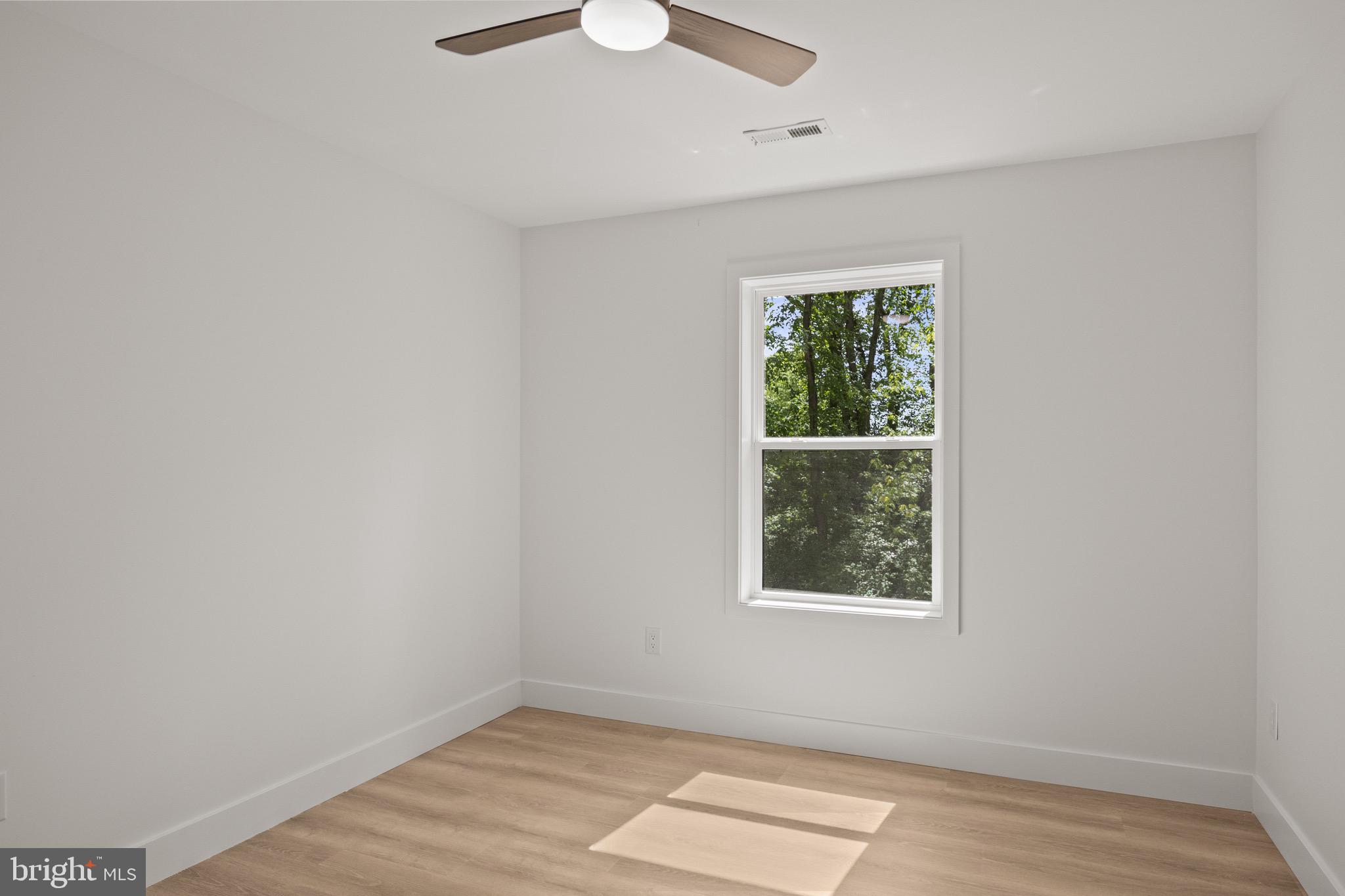586 South Forklanding Road Maple Shade, NJ 08052 - Photo 22 of 48 Gallery Image 22