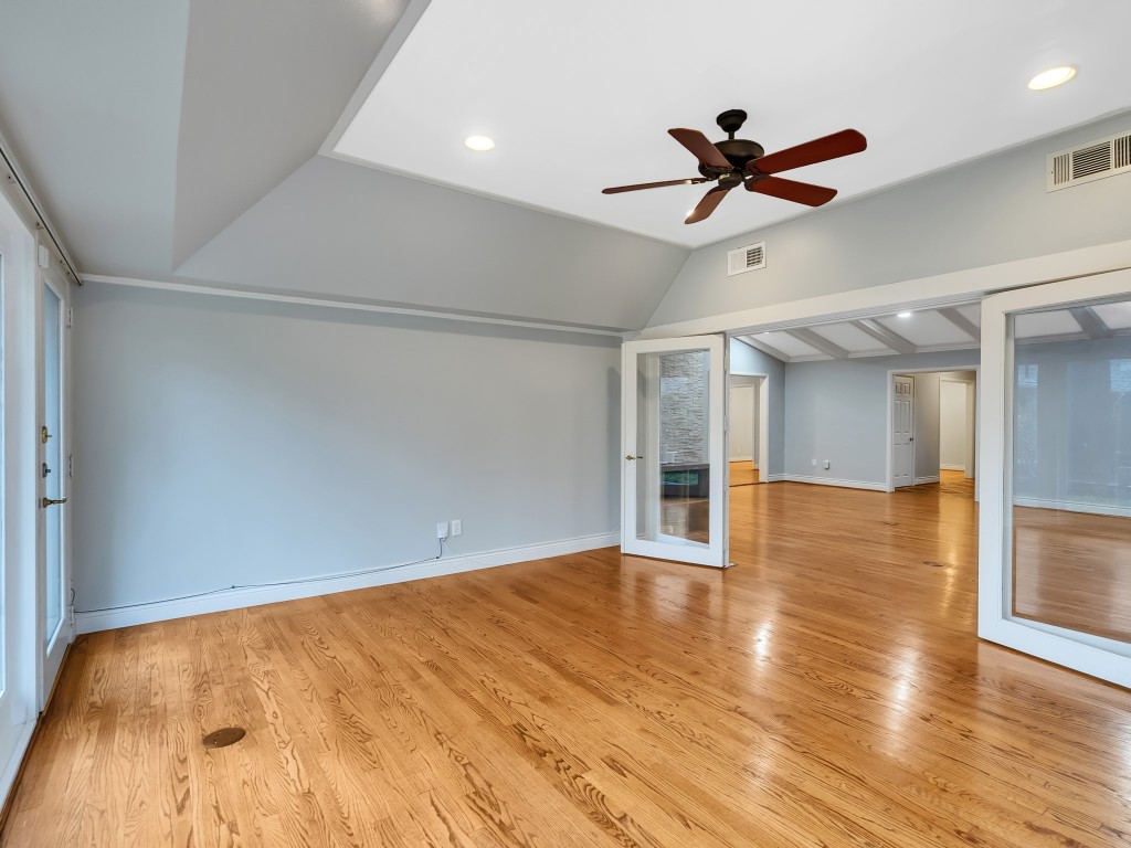 12307 Rip Van Winkle Drive Houston, TX 77024 - Photo 24 of 49 Sun room