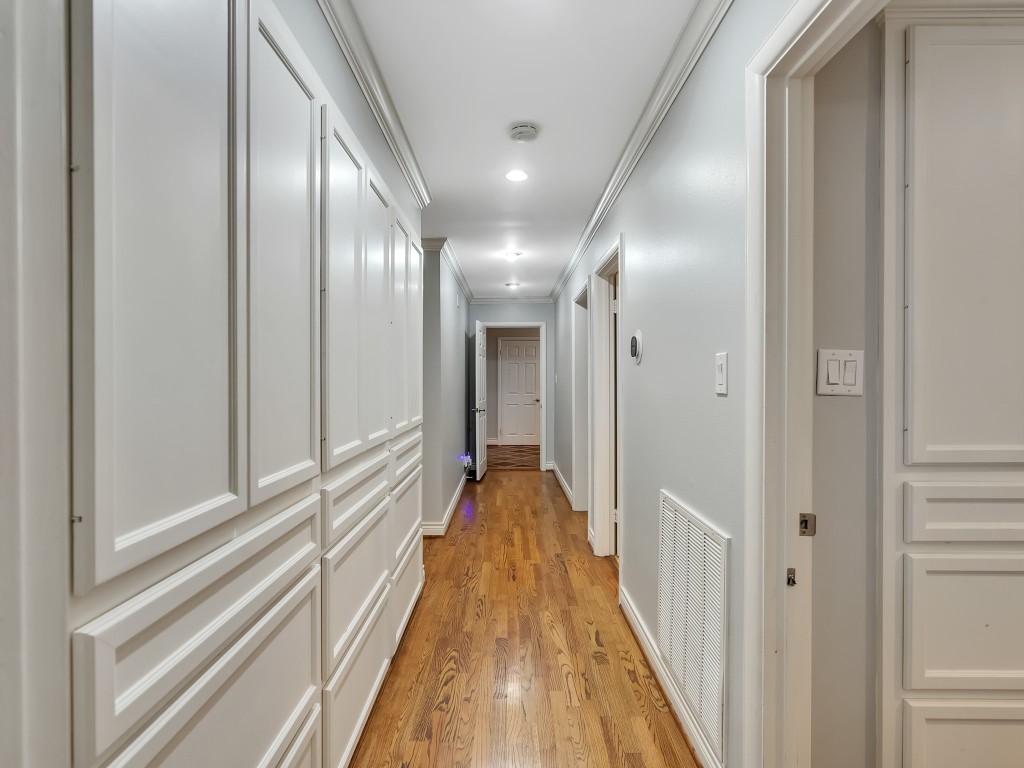 12307 Rip Van Winkle Drive Houston, TX 77024 - Photo 26 of 49 Hallway to bedrooms