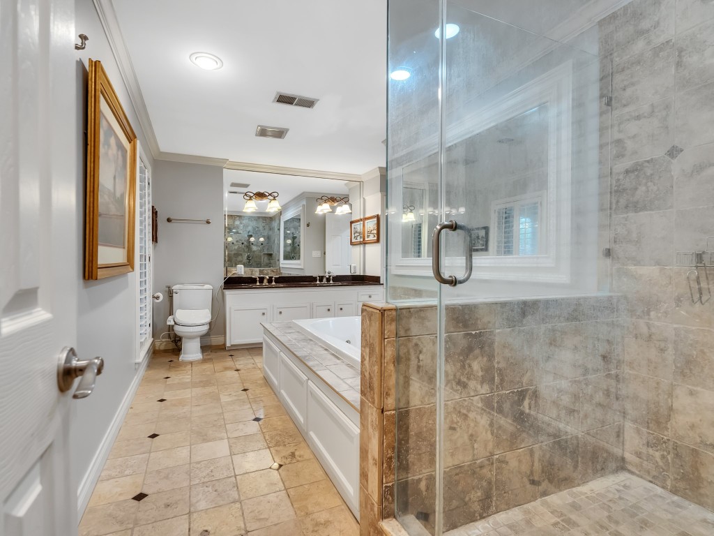 12307 Rip Van Winkle Drive Houston, TX 77024 - Photo 41 of 49 Full bath on the first floor