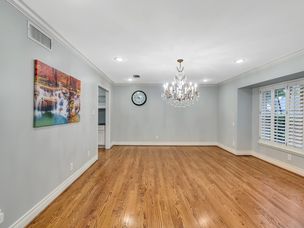 12307 Rip Van Winkle Drive Houston, TX 77024 - Photo 5 of 49 Dining