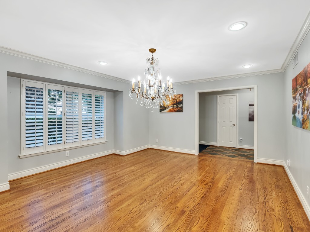 12307 Rip Van Winkle Drive Houston, TX 77024 - Photo 6 of 49 Dining