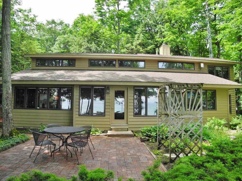 4366 North Omena Point Road Omena, MI 49674 - Photo 9 of 40 1834764-8.JPG