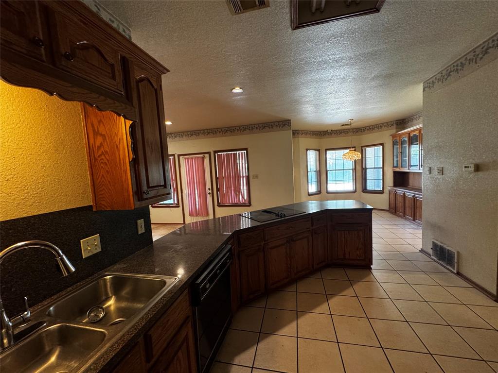 2000 Dan Rowe Street Waco, TX 76704 - Photo 6 of 21