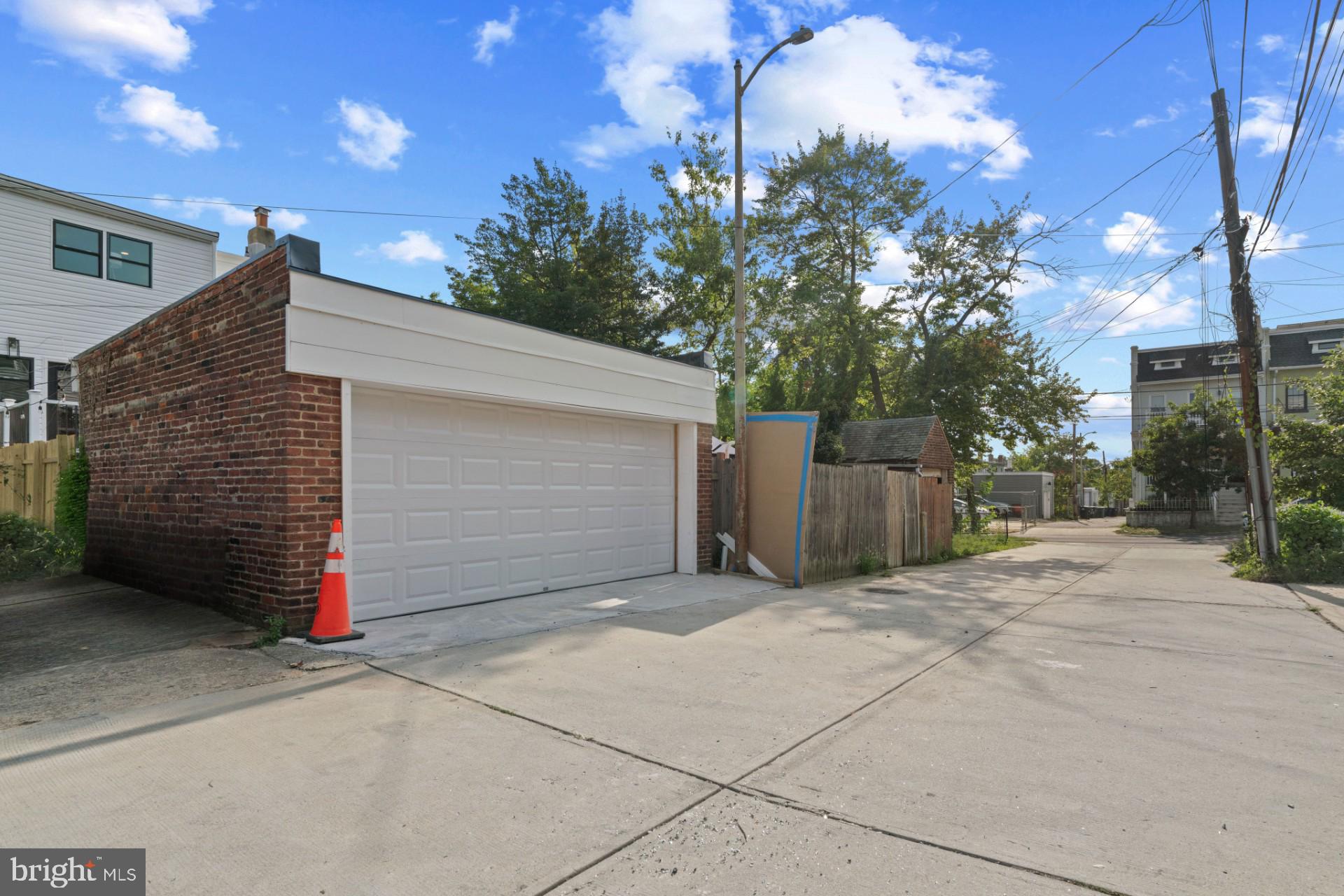 445 Decatur Street Northwest Washington, DC 20011 - Photo 28 of 28 a view of a garage