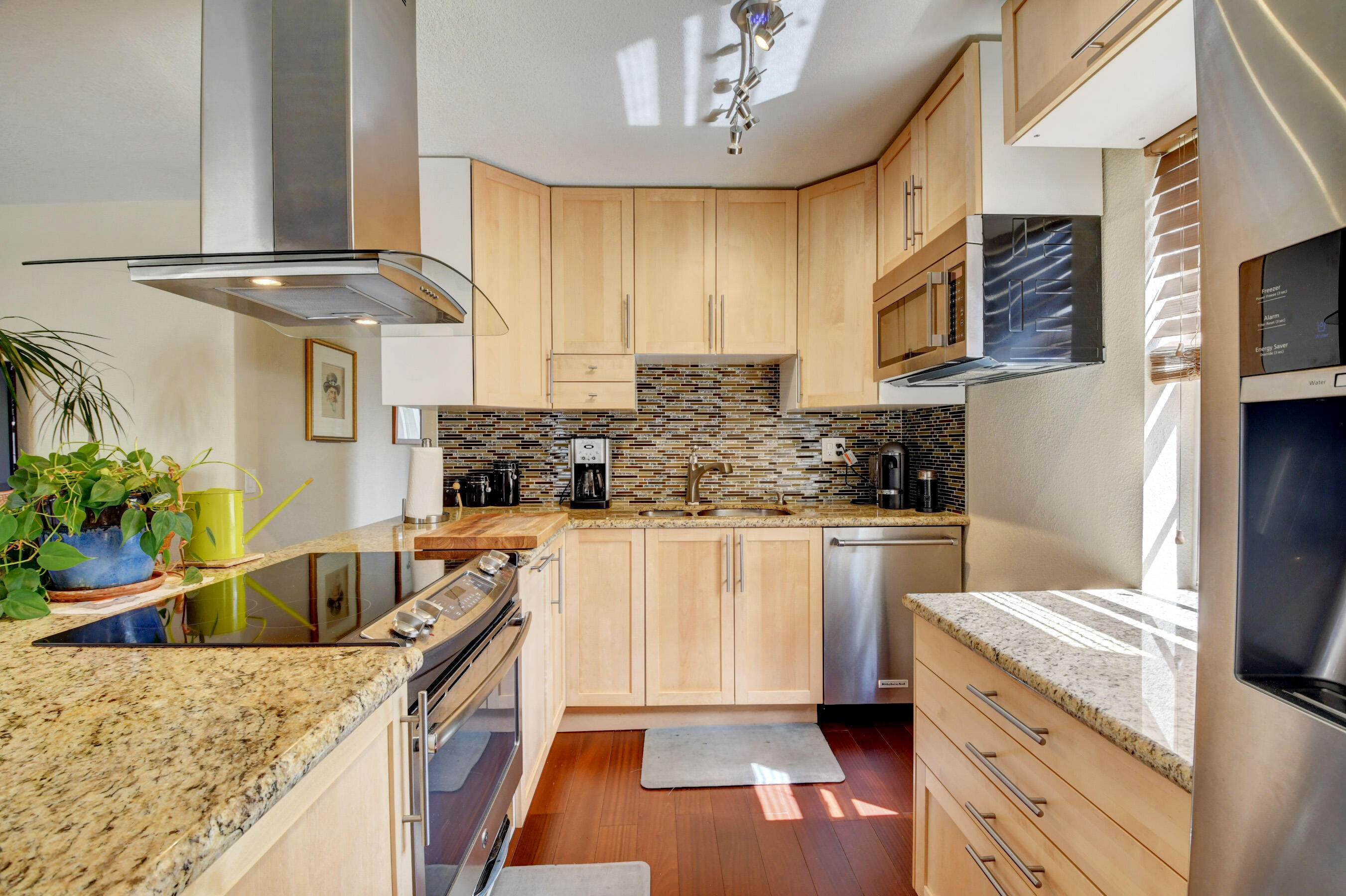 854 Normandy Trail Delray Beach, FL 33484 - Photo 1 of 20 Kitchen