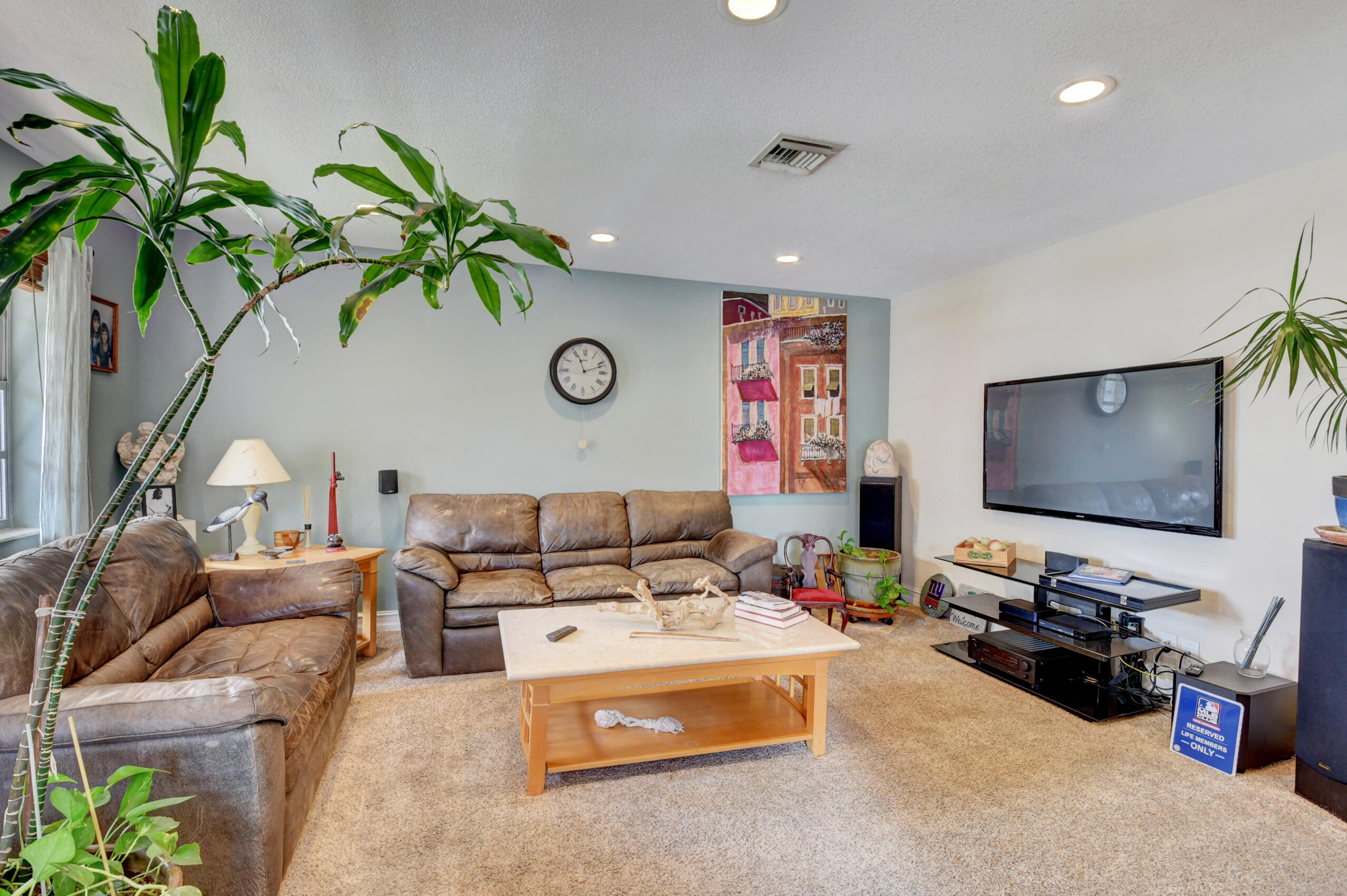 854 Normandy Trail Delray Beach, FL 33484 - Photo 6 of 20 Living Room