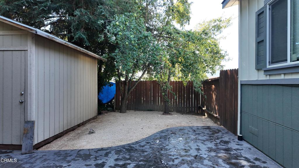 3900 North State Street, Unit 56 Ukiah, CA 95482 - Photo 22 of 29 a backyard of a house