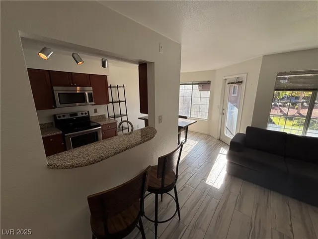 $1,145 | 2750 South Durango Drive, Unit 2148, Las Vegas, NV 89117