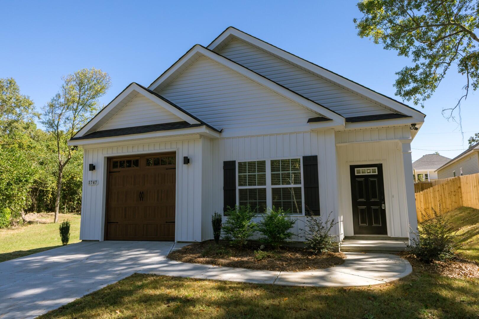 1747 Plank Road North Augusta, SC 29841 - Photo 3 of 19 GA7A5034 (Large)