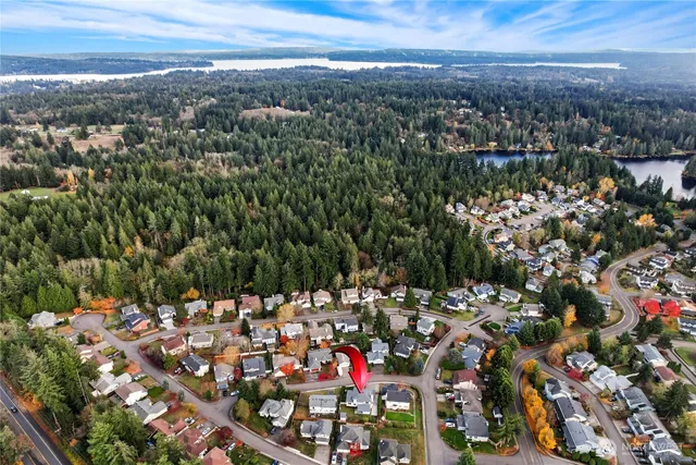 an aerial view of multiple house