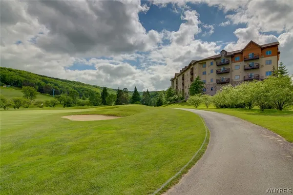 $49,900 | 518 Tamarack Drive, Unit 5, Ellicottville, NY 14731
