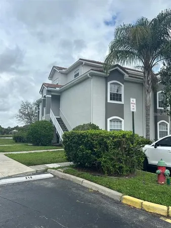$1,850 | 13929 Fairway Island Drive, Unit 821, Orlando, FL 32837