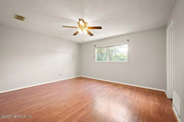 $325,000 | 2477 Ridgecrest Avenue, Orange Park, FL 32065